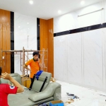 Ốp tường PVC Vân đá xu hướng mới trong nội thất